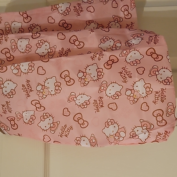 Hello Kitty Reusable Tote Bag - Picture 2 of 4